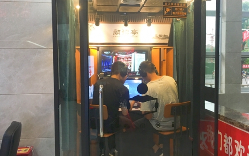 垫江图书馆朗读亭为市民提供健康文化服务